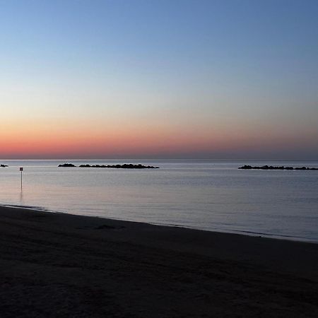 פסקרה Le Ortensie In Centro E Vicino Al Mare מראה חיצוני תמונה
