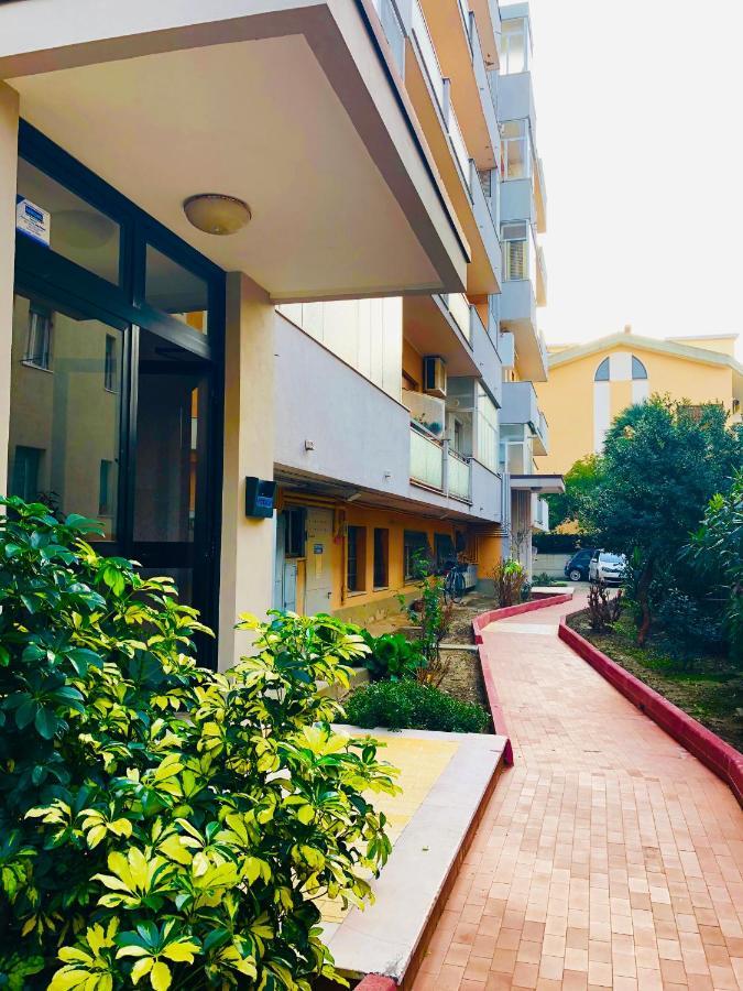 פסקרה Le Ortensie In Centro E Vicino Al Mare מראה חיצוני תמונה