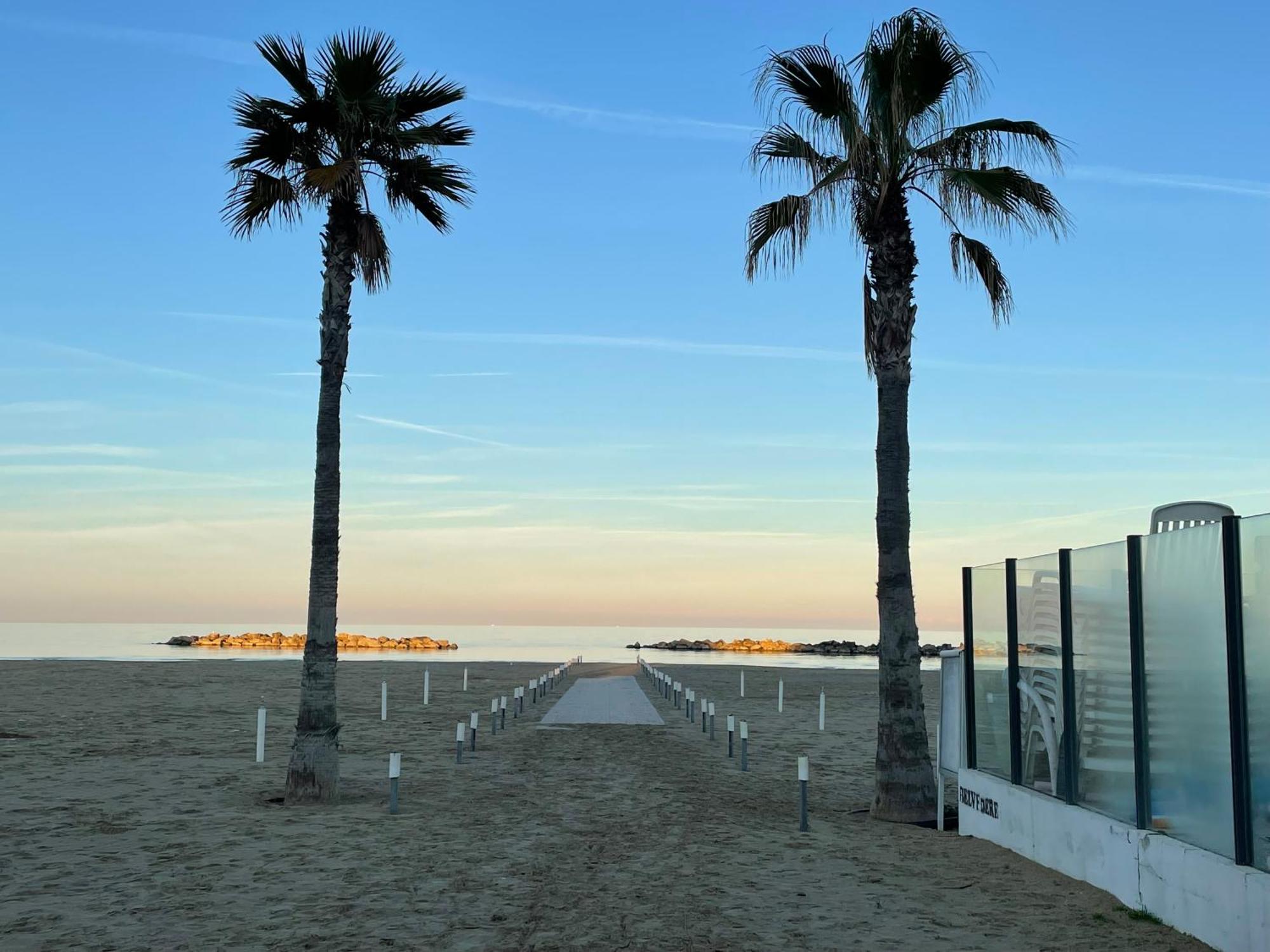 פסקרה Le Ortensie In Centro E Vicino Al Mare מראה חיצוני תמונה